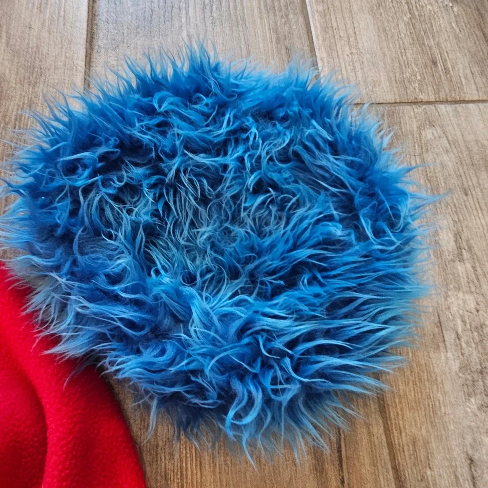 Pottery Barn Kids Costume Size 4-6 Thing 2 Dr Seuss Fleece Gloves Wig Halloween
